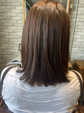 アンドブルー(and BLUE) 艶ベージュ×髪質改善ミディ