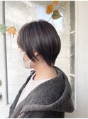 小顔見せ前髪あり丸みくびれショートヘア30代40代梅ヶ丘美容室