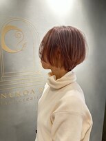トヌコア ルア 下北沢店(TONUKOA RUA)&nbsp;【サロンスタイル】立体感のあるくびれショートボブ