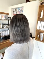 ワンバイワン(One×One)&nbsp;【杉林】バレイヤージュ