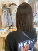 オリーブグレージュ