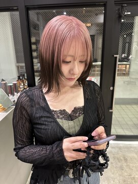 セプト 天神大名(SEPT.) ピンクルーツカラー ショートカット 顔周り レイヤーカット 天神