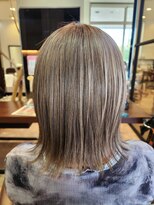 アットウィルヘアー(at will hair) シアーベージュ・ストレートボブ