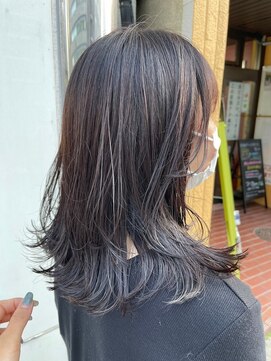 キキ 十日市店 kiki ミディアム×外ハネ