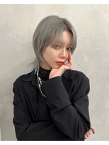 ガルテ(GARTE) ウルフカット/ハイトーンカラー/顔周りカット/デザインカラー