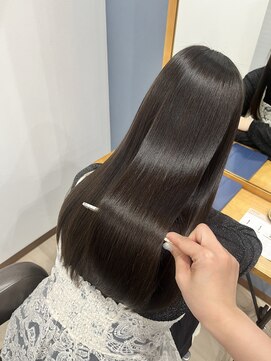 ルル 宇都宮(Loulou) つやグレージュ×ULTOWAトリートメント