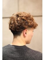 キングスマントーキョー 立川北口店(KINGSMAN TOKYO)&nbsp;アップバング / ツーブロック / スキンフェード 【立川】