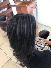 サロン ド ジュン 伊勢崎店&nbsp;シャドウルーツスタイル