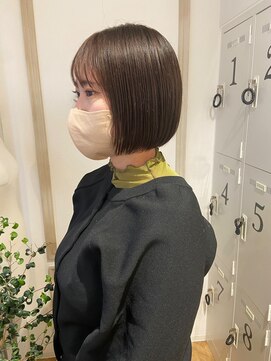 メルク ユニ(merc.uni) 柔らかグレージュ小顔11.30