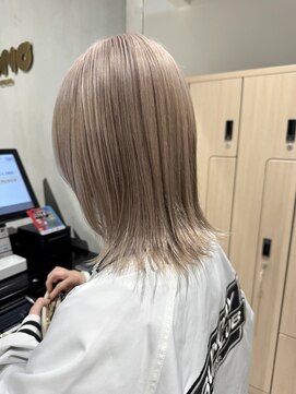 モリオフロムロンドン 大宮店(morio from London) ホワイトベージュ【かほ】