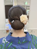 オフ(off)&nbsp;浴衣に◎艶感タイトシニヨン