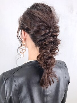 アルバム 銀座(ALBUM GINZA) 編みおろしアレンジ_ローライトスリークボブ厚めバング_ba289251