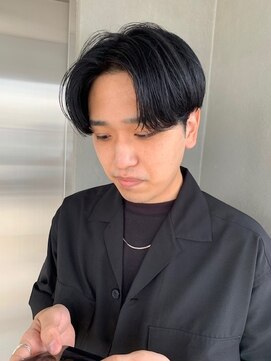 アンアミ キチジョウジ(Un ami Kichijoji) 【Un ami】キレイなラインのセンターパートで大人っぽく☆