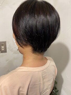 ダッチェス(DUCHESS) 【DUCHESS】ヘナ×襟足締めショート