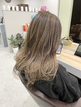 ウクナ(ukuna) 【明るい白髪染め】グラデーションカラー