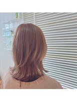 アグレアーブル&nbsp;外ハネくびれボブ