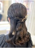 結婚式 二次会 お呼ばれ ねじりハーフアップ×華やかアクセ