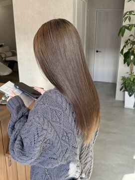 ブローフィー(Blowfy) 【 Blowfy 】シアーベージュ ハイトーンカラー