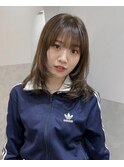 柔らかいブラウン　顔まわりレイヤー　ワンカール