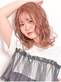 絶妙なサーモンピンクで春色ハイトーンベージュ