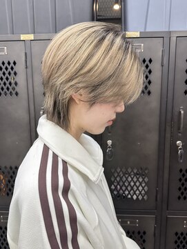 ギークス(GEEKS) 【GEEKS渋谷】センターパートウルフ/ブロンドベージュ/ブリーチ