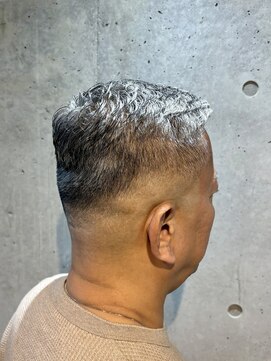 バーバーバー ナカノ(BARBER BAR NAKANO) 【40代・50代】大人のスキンフェード×グレイショートヘア