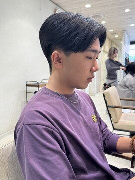 パーク(PAAQ) センターパートニュアンスパーマフェザーパーマメンズカット