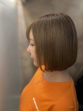 サロウィン 広島(SALOWIN) まとまる美髪ストレートボブ