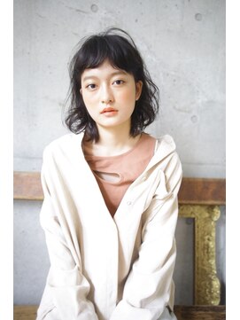 ファム(FAM) ショートバング×ふわボブ