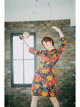 グランシャリオ 笹塚店(Grand Chariot) 【GrandChariot 笹塚】センターパートショートボブ