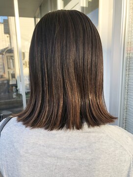 アメイジングヘアー 美沢店(AMAZING HAIR) 【AMAZING HAIR美沢店/山岸】切りっぱなし 外ハネミディアム