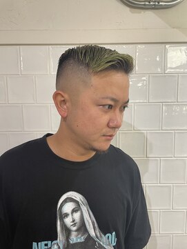 メリケンバーバーショップ フクオカ(MERICAN BARBERSHOP FUK) かき上げヘアショートレイアーくせ毛風パーマコンマヘア781