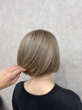 アン ブリーチ 大宮駅東口店(UN BLEACH) 【ベージュ×オレンジ】