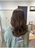 レイヤーカット×明るめグレイカラー