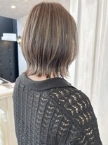 キャアリー(Caary)&nbsp;福山市美容室Caaryハイトーンカラーくびれボブスタイル