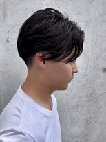 ラパンセヴェールメンズ 栄(LA PENSEE VERT MEN'S)&nbsp;テーパーフェード×センターパート