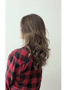 バル(bal) surf girl