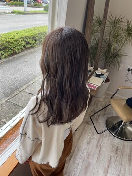 シキ(C key) 暗めのアッシュカラー