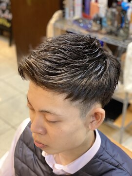 ヘアーモードキクチ 神田日銀通り店 神田グリースショート