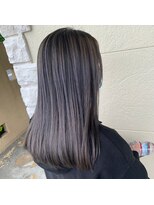 O&nbsp;ラベンダーグレージュカラー×ストレートロングヘア