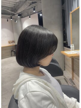 リーオオサカ(Lee Osaka) 【Lee大阪店】グレーBLACK×S字カールボブ/新出