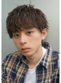 無造作パーマニュアンスパーマメンズマッシュツーブロック眉毛