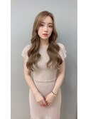 ベージュグレー黒髪レイヤーくびれヘア小顔10代20代30代40代