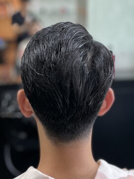 ヨリソイ ツーブロックショート