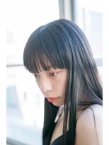 ココ 鷹匠(COCO) 暗めカラー/透け感カラー/艶髪ロング