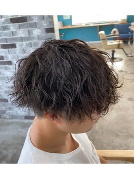 オフザリップ オーシャン(off the Lip ocean) 波巻きパーマ