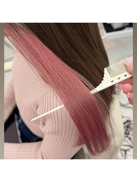 ビンナ(BINNA) インナーカラー × ペールピンク