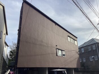 ヘアーサロン　MANIERA