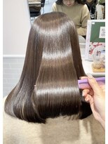 サンクチュアリー ウィズ コネクト(Sanctuary with connect)&nbsp;梅雨のうねり、広がり対策に髪質改善ストレート