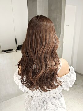 テクネ 天神大名(techne) 天神大名今泉くびれレイヤーウルフ顔まわりカット韓国風巻き髪